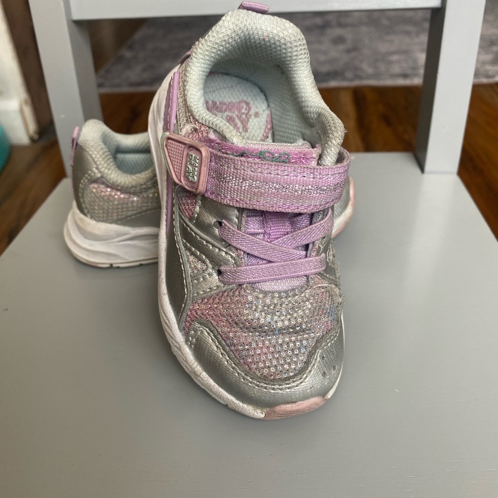 Stride rite gym shoes
